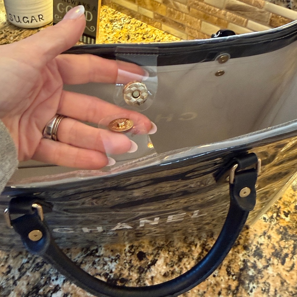 Handmade PVC Glossy Black Tote with Pearl Detail!! - Picture 6 of 9